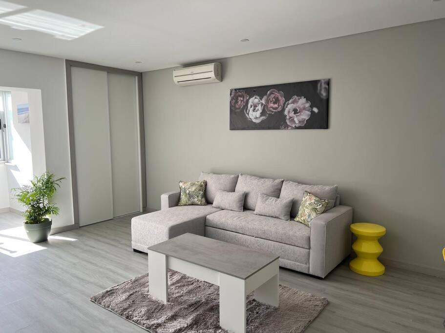 אלבופיירה Sunflower Apartment מראה חיצוני תמונה